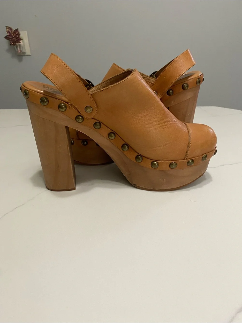 Jeffrey Campbell wear leather accents
